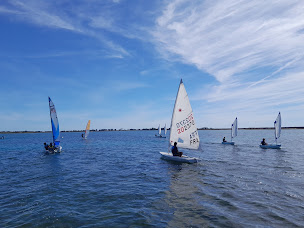 Photo n°2 de Cercle Nautique d'Ars-en-Ré à Ars-en-Ré (Club de voile)