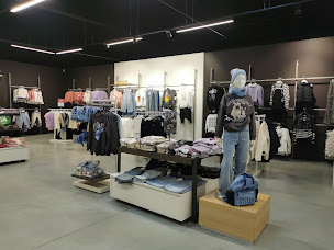 Photo n°10 de C&A à Avermes (Magasin de vêtements pour femmes)