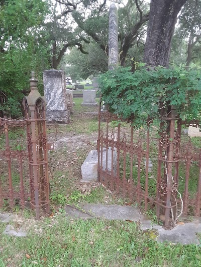 Live Oak Cemetery