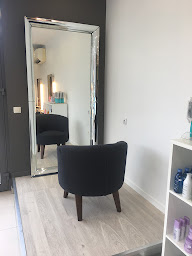 Photo n°9 de Confidences Le Salon - Vaise - Lyon 9 -Coiffure à Lyon (Salon de coiffure)