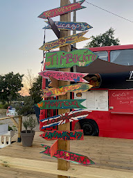 Photo n°10 de Chez lucho, le bus du pizzaiolo à Giroussens (Pizzeria)