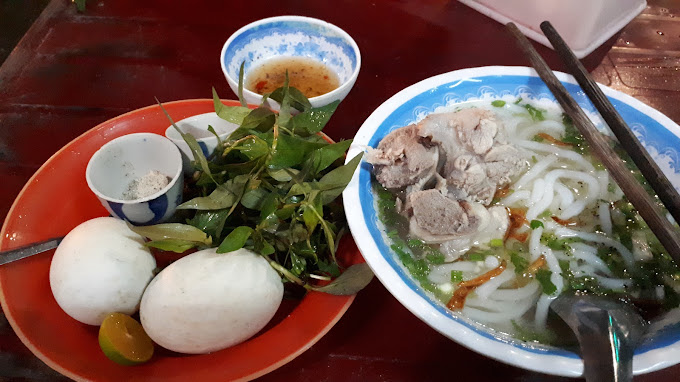 Bánh Canh Ngã Tư Hóc Môn, 51 QL22, Tân Thới Nhì, Hóc Môn