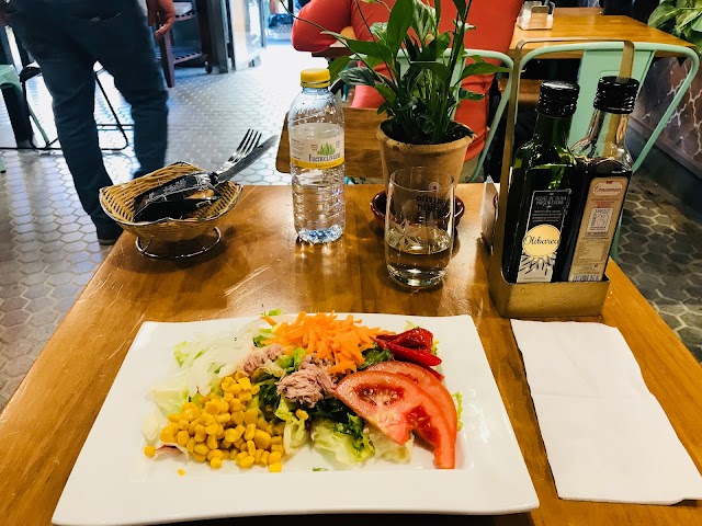 MATEOS BAR