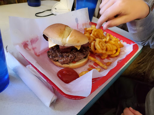 Barnyard Cafe - Visual