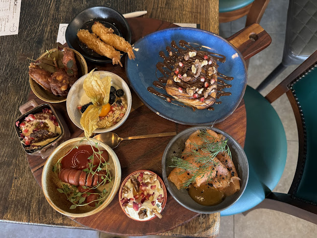 Cava Café - Brunch - Café