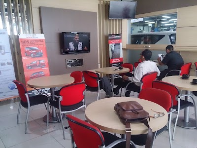 Photos of Auto 2000 Salemba