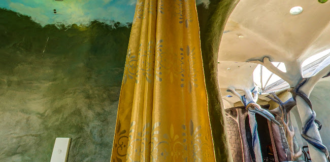 Eutopia Cafe Phone number