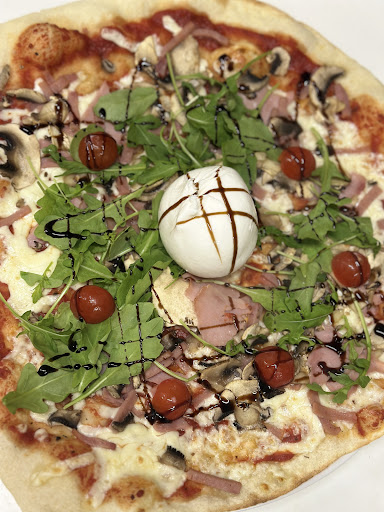 Photo 3 - Pizza Vitt