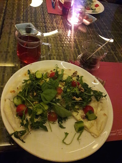 Photos of Majnoon Caf&eacute;