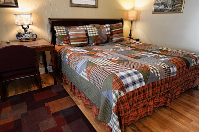 Photos of Riverboat Inn