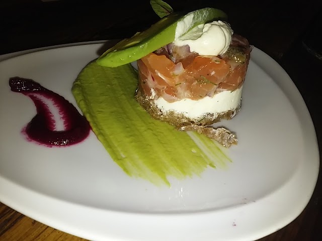 Peugeot Lounge - Bar Guapa SA