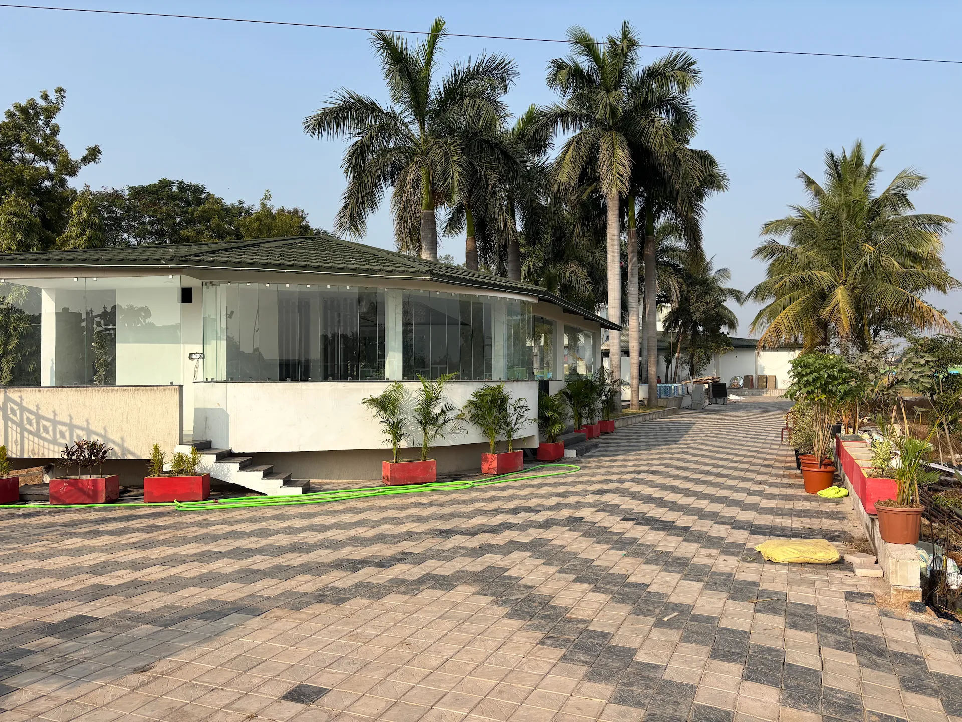Mm resort and hotel