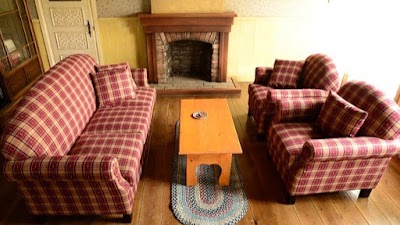 AUNT STELLA'S Country Store