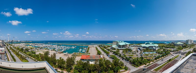 宜野湾市真志喜専門学校パシフィックテクノカレッジ