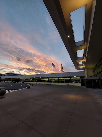 Bill and Hillary Clinton National Airport