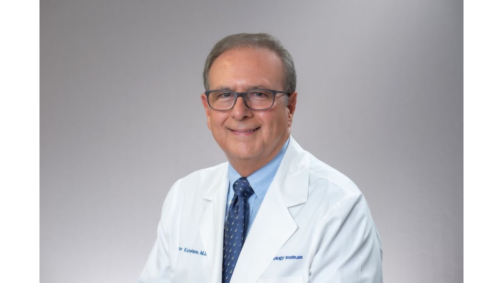 Victor M Echenique Md