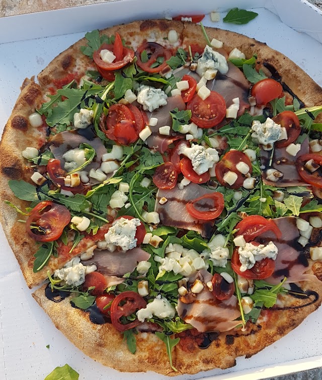 Le Gusto pizza