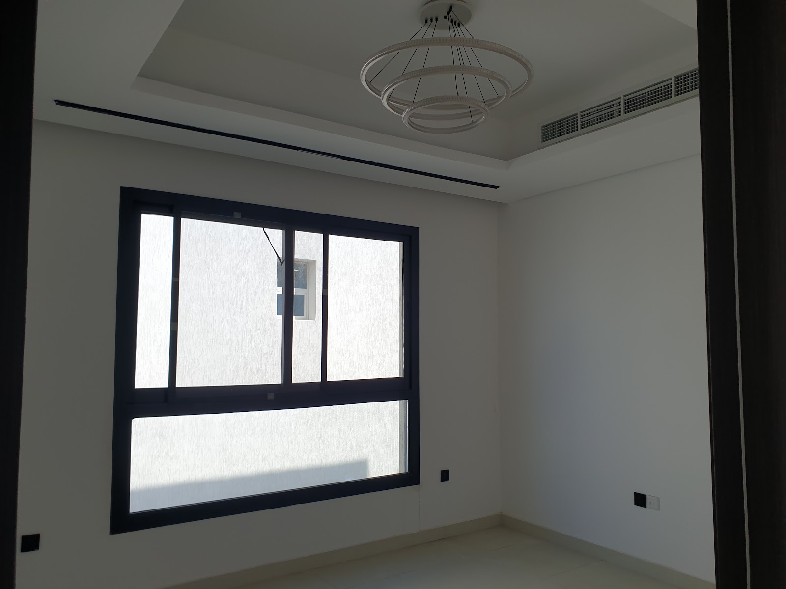 الفرشاة لتجارة الزجاج و البراويز - صورة 2