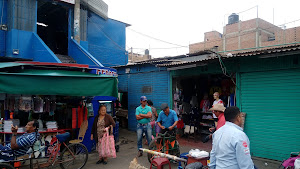 Centro Comercial Polvos Azules 3