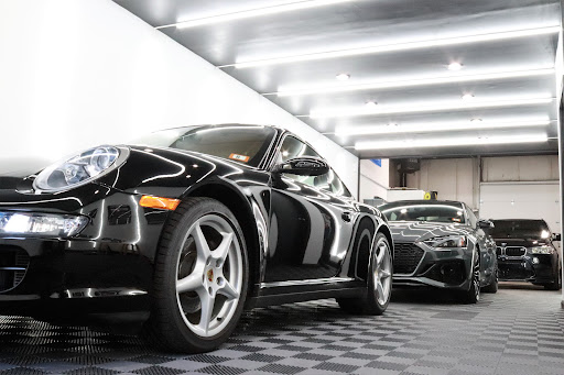 Revolution Auto Salon - Thumbnail