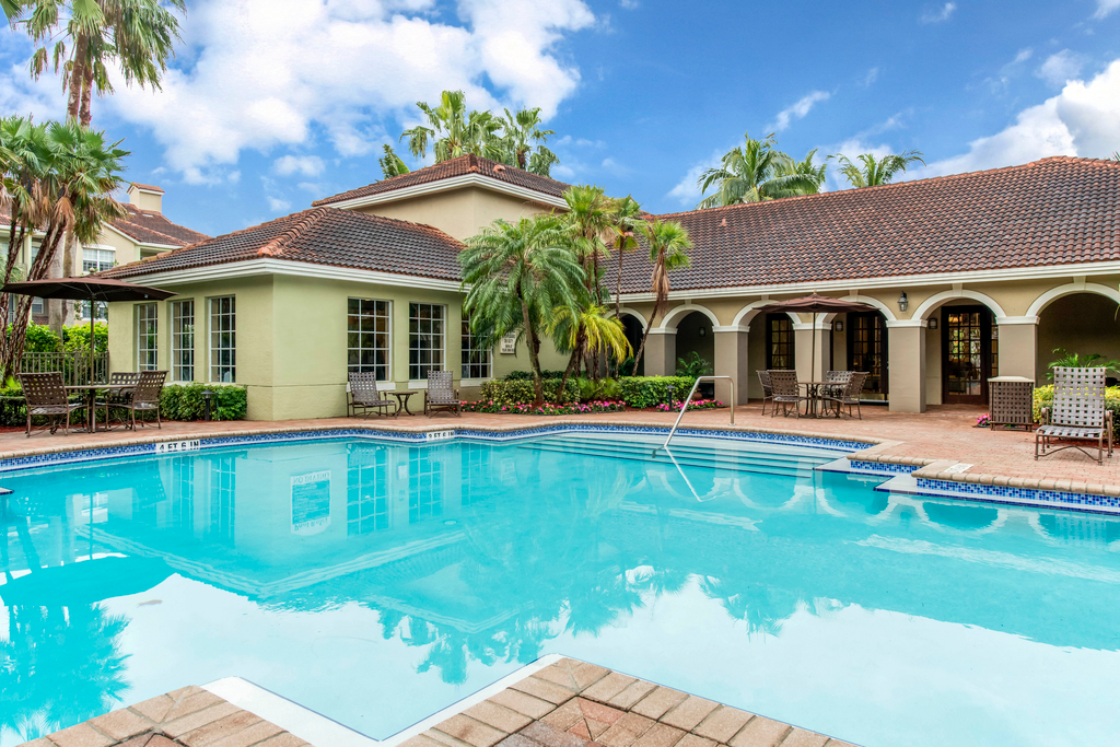 Windsor Coral Springs Apartments