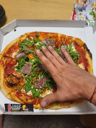 Photo 3 - PIZZA