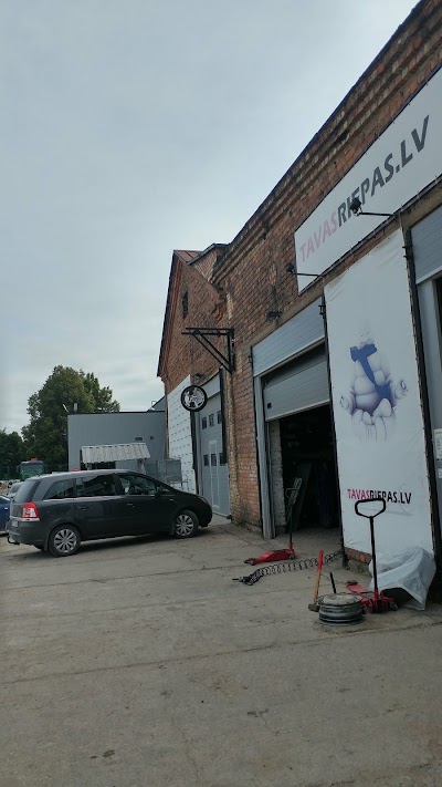 bar