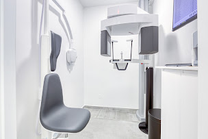 Photo n°12 de Dr Jonathan Gucciardi Dentiste Paris 6 à Paris (Parodontiste)