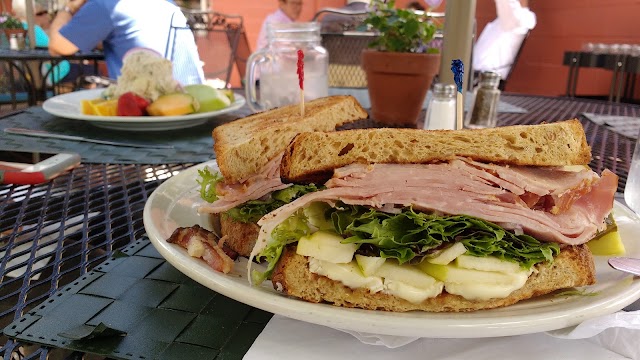 Shamus Restaurant