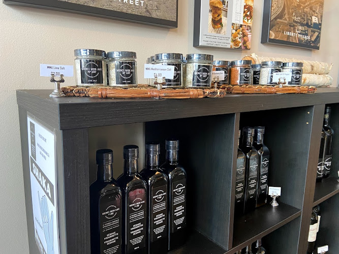 Merci Mon Ami Dressing photo 1