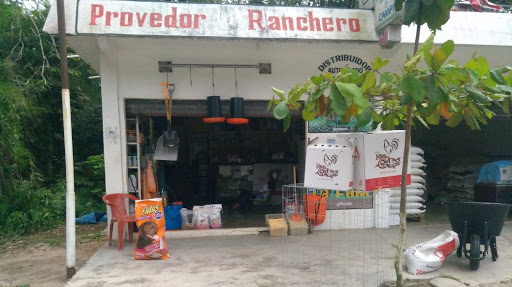 El Proveedor Ranchero/Genoveva
