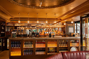 Photo n°70 de Café l'étoile 1903 à Paris (Brasserie)