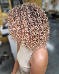 Photo n°9 de Sens ùs Saint-Denis à Saint-Denis (Magasin de cosmétiques)