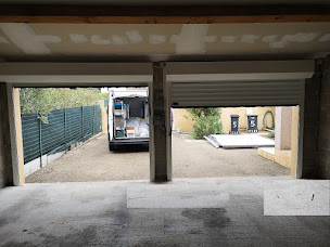 Photo n°3 de FERMETURES MARGUERITTOISE à Marguerittes (Magasin de rideaux et stores)