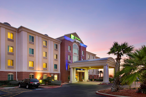 Holiday Inn Express & Suites San Antonio West-Seaworld Area, an IHG Hotel