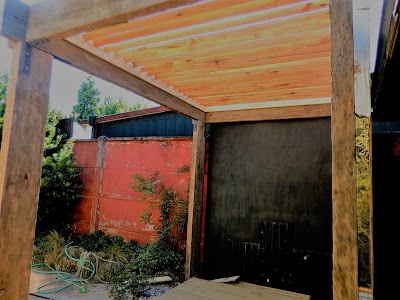 Photos of Cuyen. Jard&iacute;n y Construcci&oacute;n