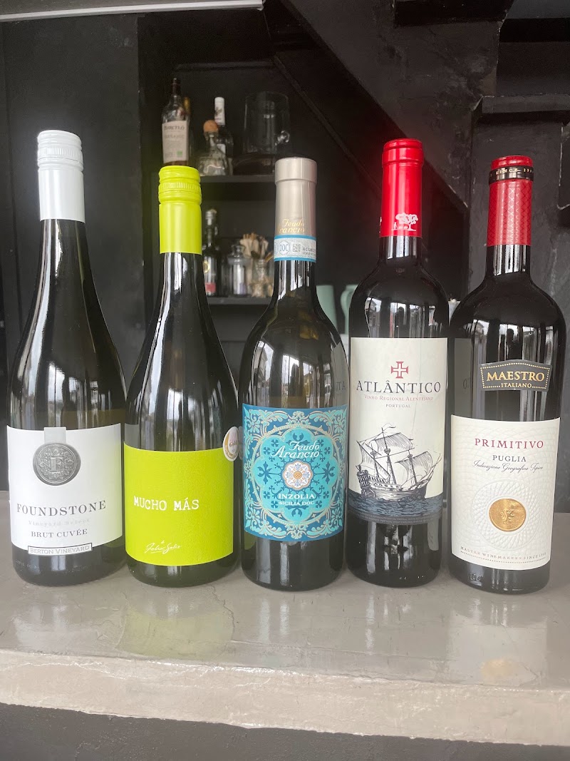 winebar OLIVE ワインバー オリーブ（△もぐらベース内）