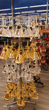 CHRISTMAS WORLD by null