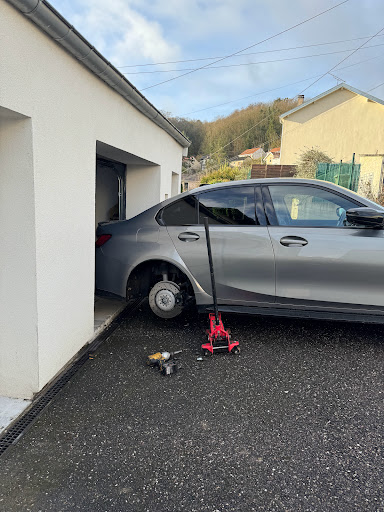 Lt Pneu Services Gallery - France