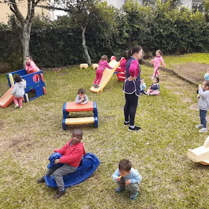 Escola Infantil Flecha Dourada