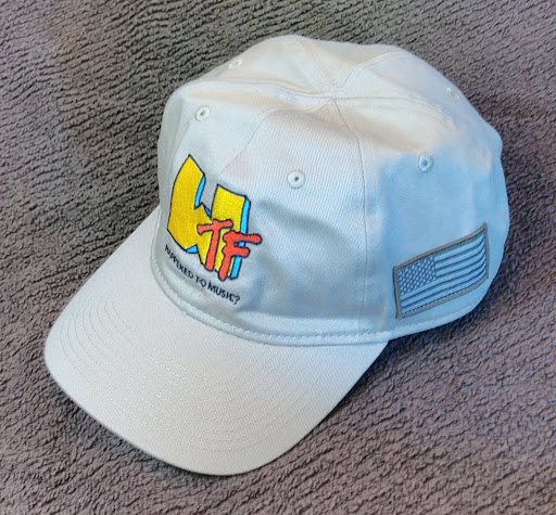 WackyCaps.com - Visual