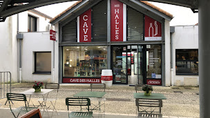 Photo n°1 de Cave des Halles à Aigrefeuille-d'Aunis (Caviste)