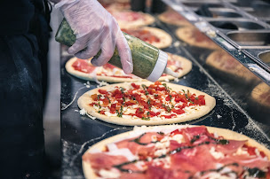 Photo n°9 de Basilic & Co - pizzas de terroirs - Oullins-pierre-bénite à Oullins-Pierre-Bénite (Pizzas à emporter)