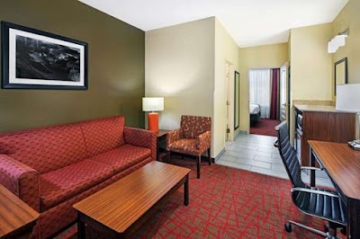 La Quinta Inn & Suites by Wyndham Oxford - Anniston