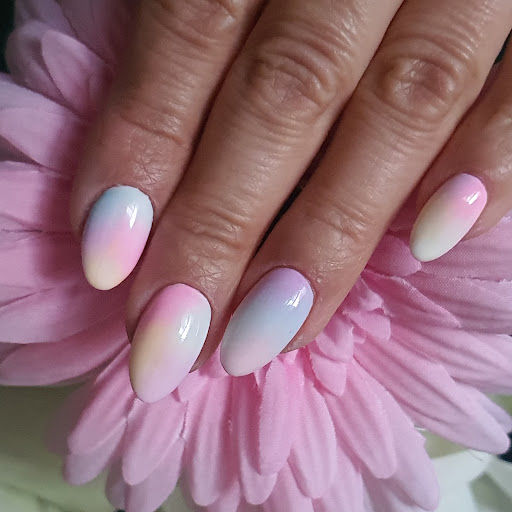 Morgane, Fée des ongles Yenne