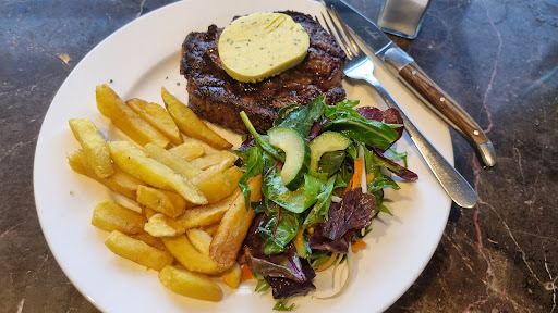 Waka Bar & Gaming & Steakhouse - Thumbnail