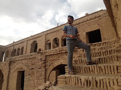 Photos of قلعه تاريخي ضرغام السلطنه فرادنبه