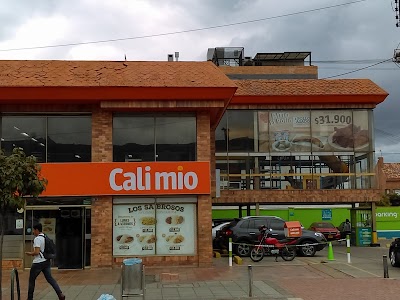 Photos of Cali Mio