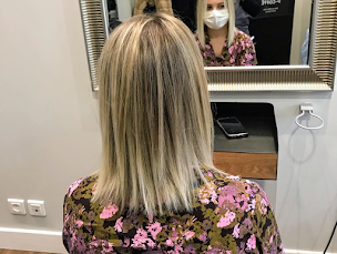 Photo n°19 de La p’tite coiffe à Saint-Loubès (Salon de coiffure)