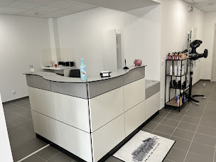 Photo n°3 de Telle m’hair, telle fille à Champagne-en-Valromey (Salon de coiffure)